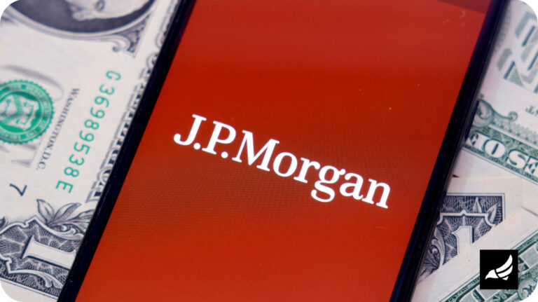 More US Banks Are Now Freezing and Closing Accounts