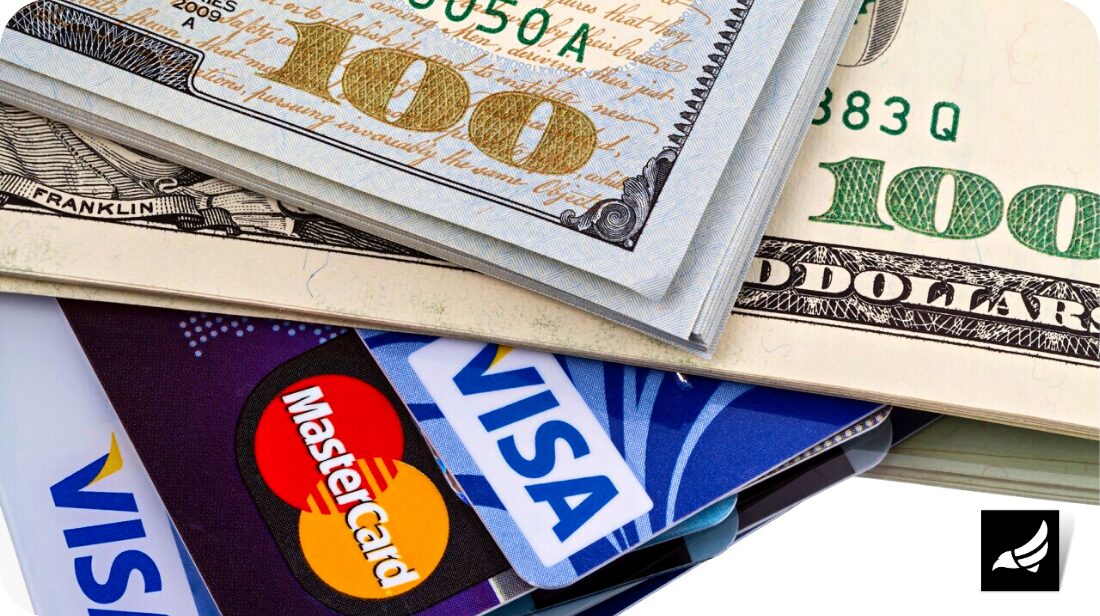 Market News Today - A Massive US Bank is Now Closing Credit Cards