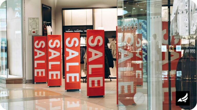 An Iconic Clothing Mall Retailer Now Prepares For Unexpected Bankruptcy
