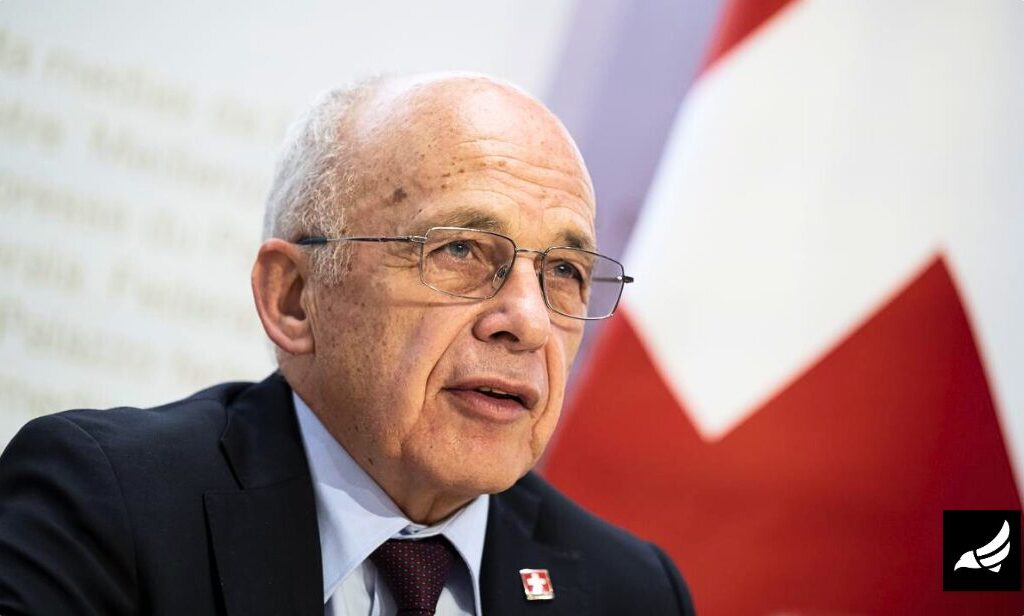 News: Switzerland's Former Finance Minister Says UBS Poses Too Much Risk