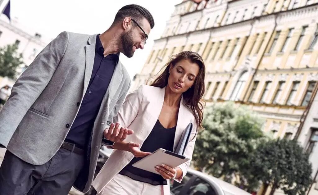 Business Casual Trends 2025