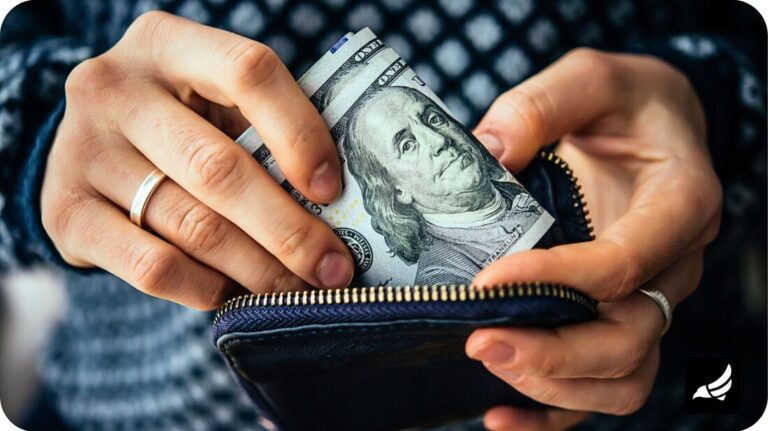 Economy News: US Retail Sales Now Plummet in Latest Trend