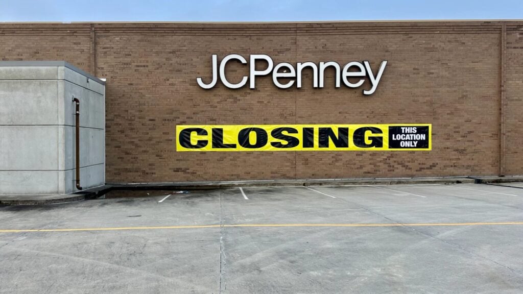 why are jcpenny stores closing