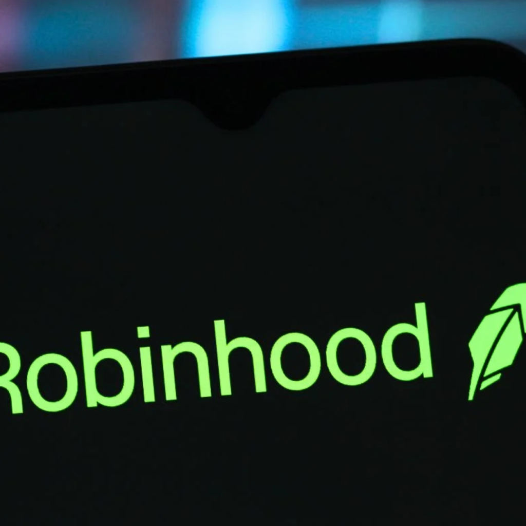 Robinhood Employees Charged with Crypto Fraud Following AMC Token Feud